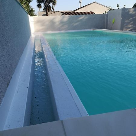 Appartement Dans Villa Avec Piscine Et Jardin 말게레츠 외부 사진