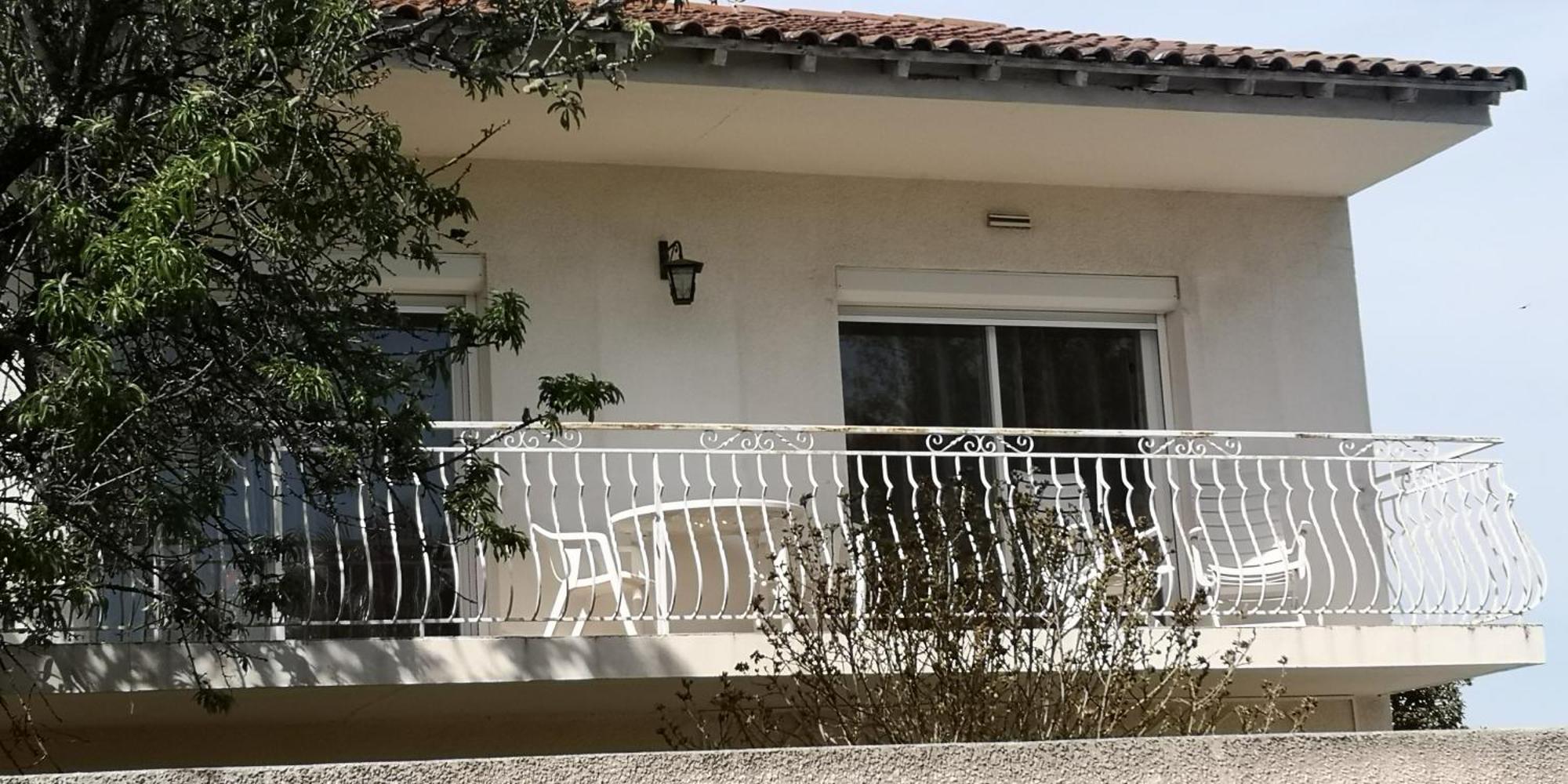 Appartement Dans Villa Avec Piscine Et Jardin 말게레츠 외부 사진