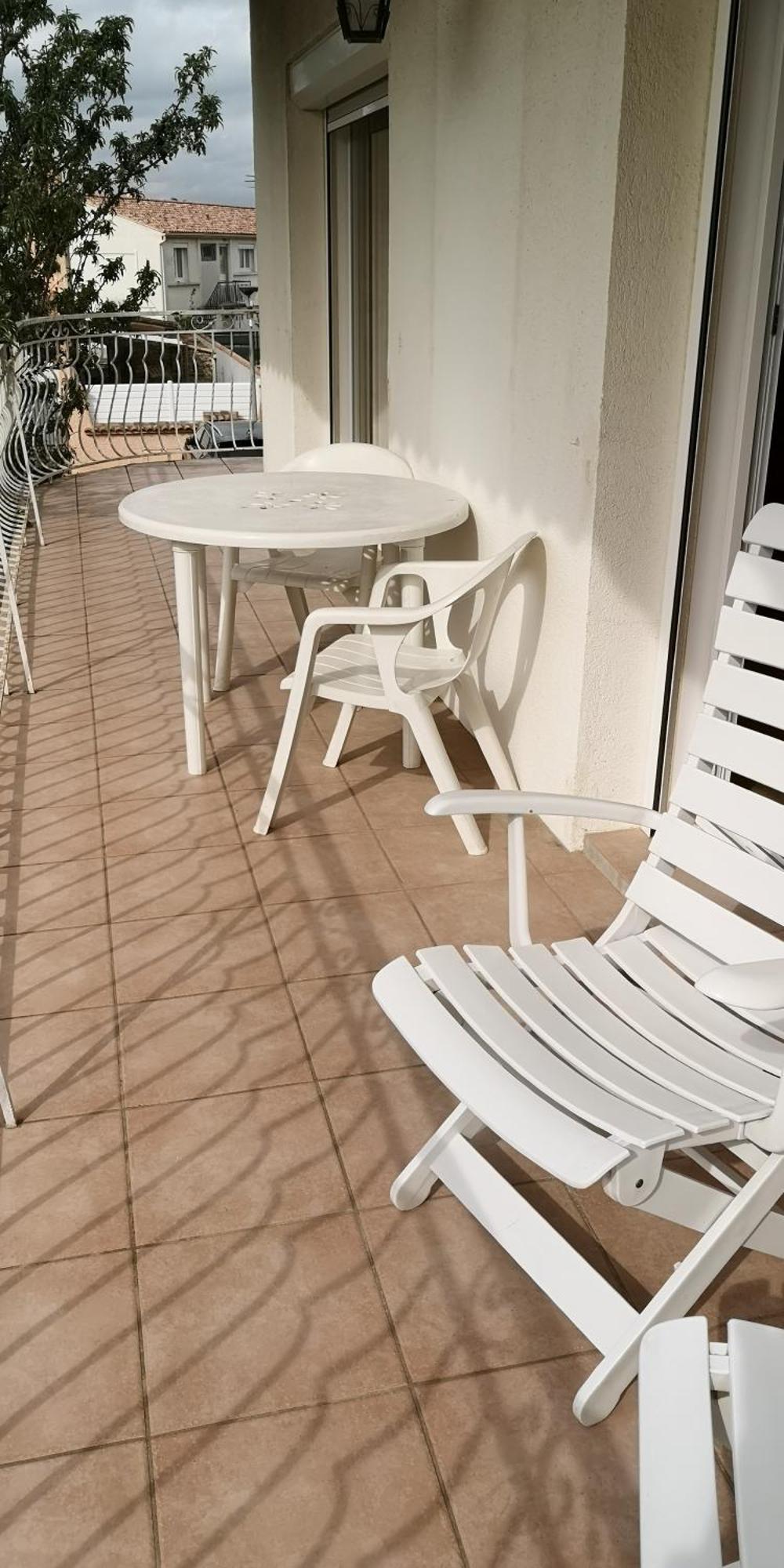 Appartement Dans Villa Avec Piscine Et Jardin 말게레츠 외부 사진