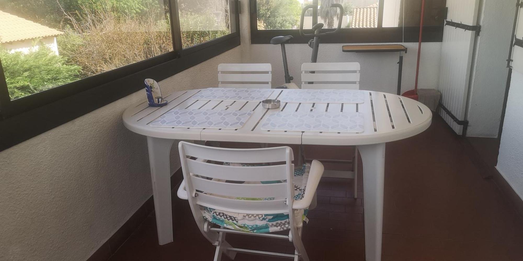 Appartement Dans Villa Avec Piscine Et Jardin 말게레츠 외부 사진