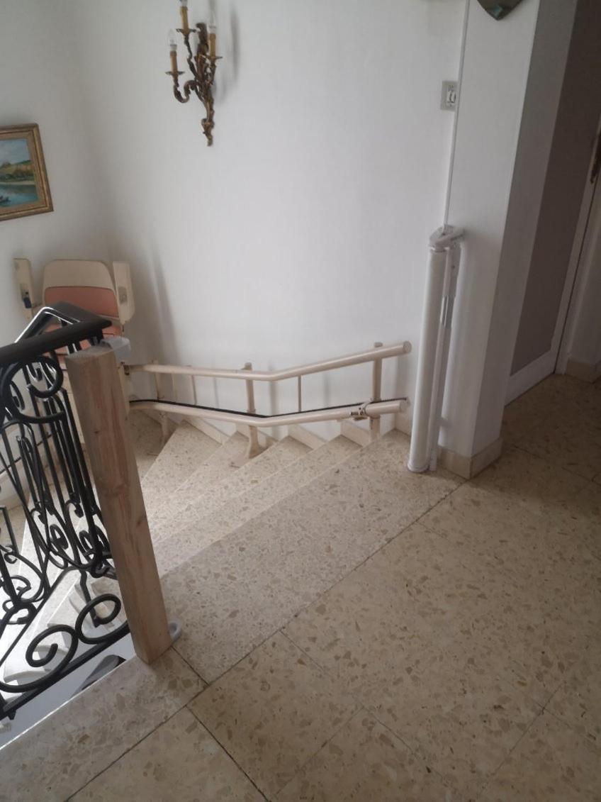Appartement Dans Villa Avec Piscine Et Jardin 말게레츠 외부 사진
